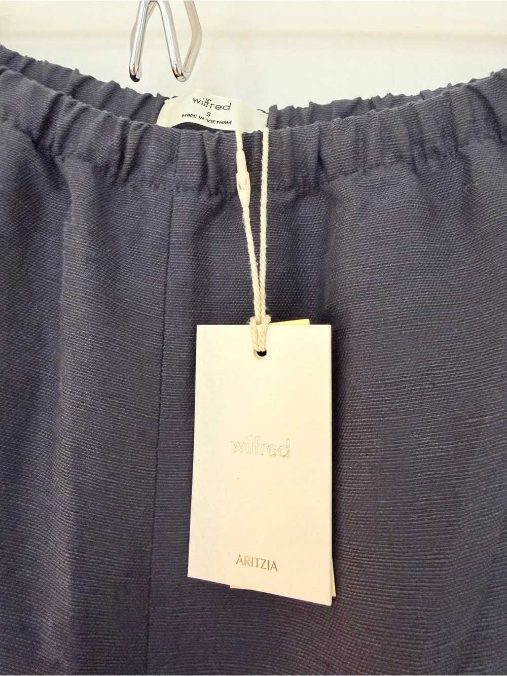 NWT Aritzia Wilfred Dark Night Navy Linen Artisan Pants